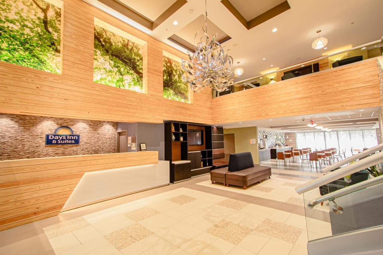 Days Inn & Suites By Wyndham Fort Myers Near Jetblue Park Ngoại thất bức ảnh