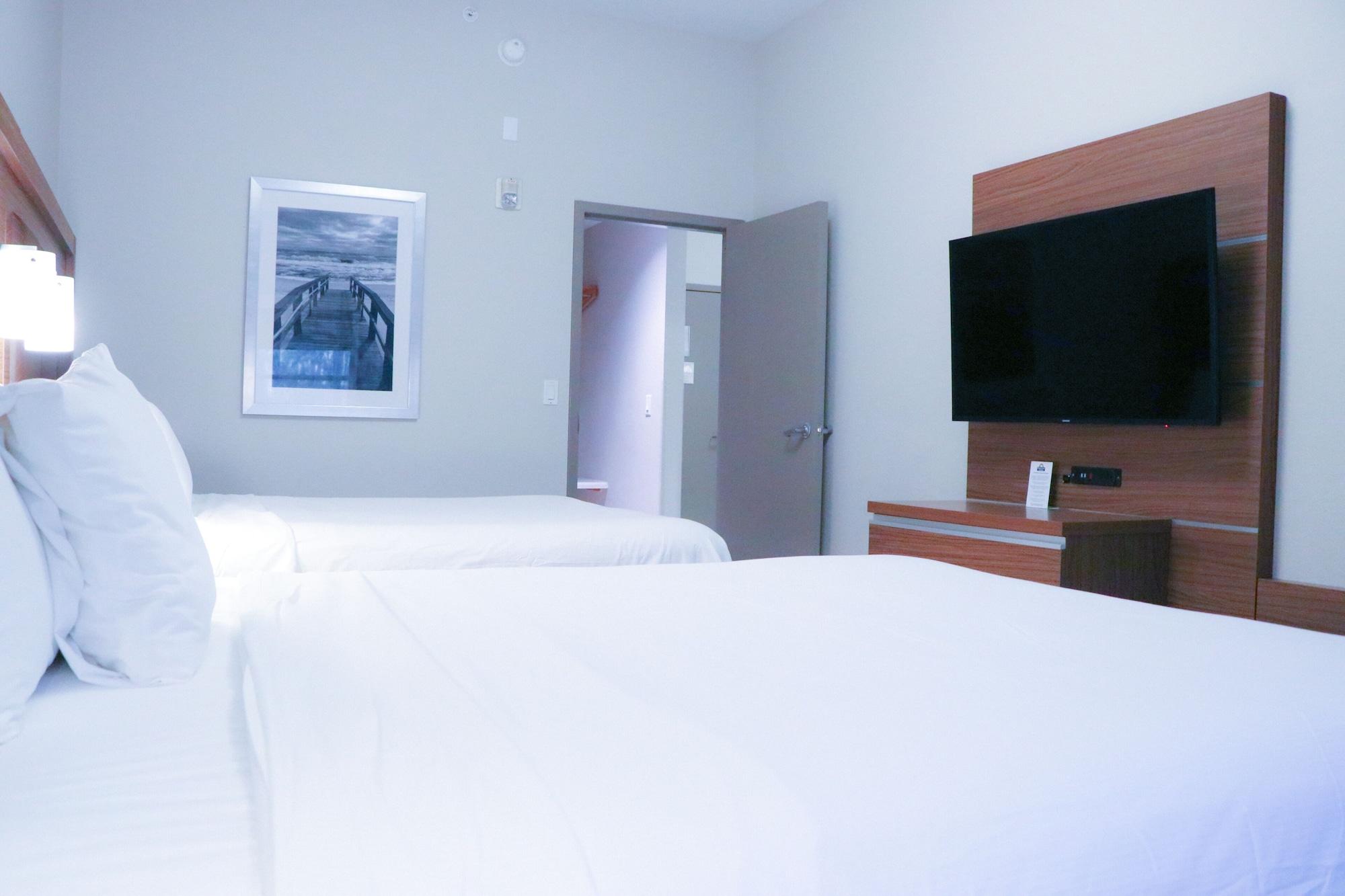 Days Inn & Suites By Wyndham Fort Myers Near Jetblue Park Ngoại thất bức ảnh