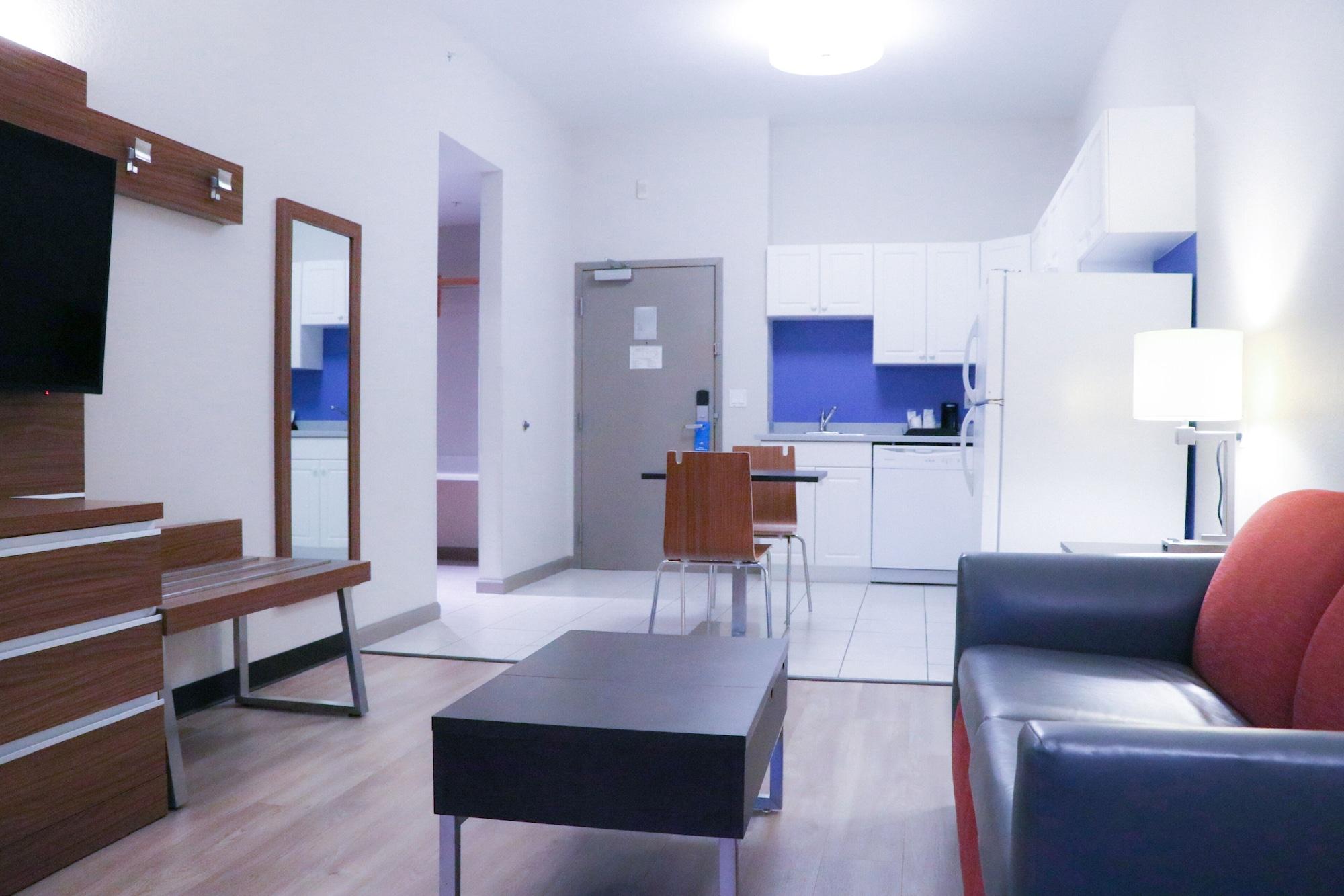 Days Inn & Suites By Wyndham Fort Myers Near Jetblue Park Ngoại thất bức ảnh