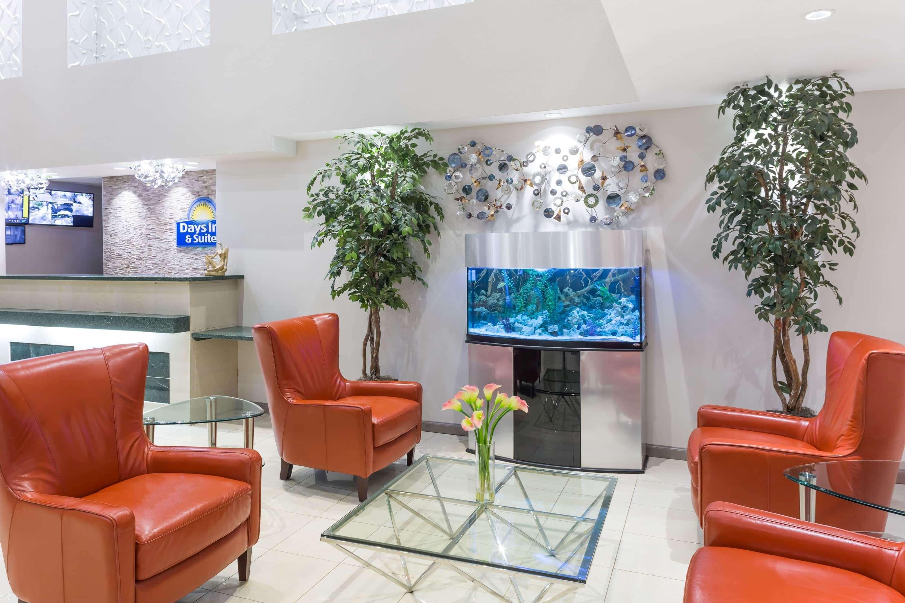 Days Inn & Suites By Wyndham Fort Myers Near Jetblue Park Ngoại thất bức ảnh