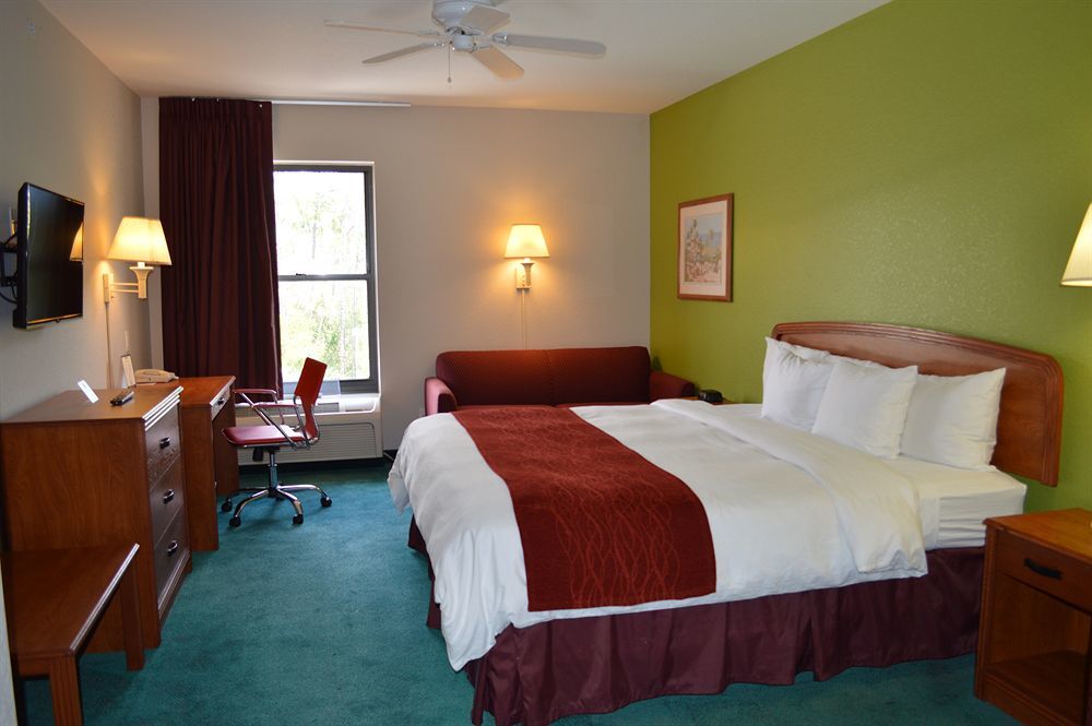Days Inn & Suites By Wyndham Fort Myers Near Jetblue Park Ngoại thất bức ảnh