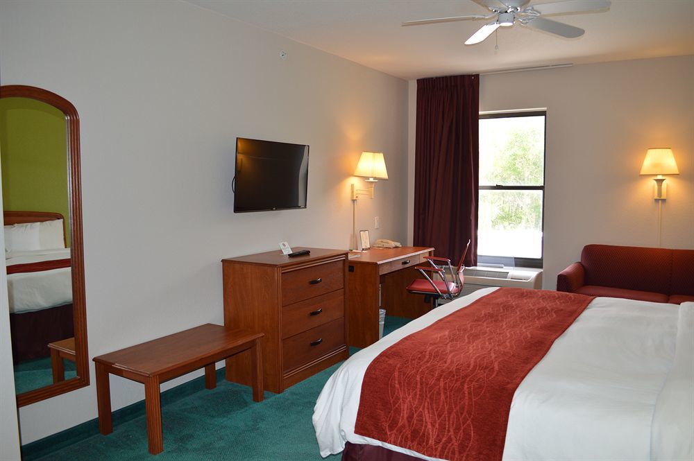 Days Inn & Suites By Wyndham Fort Myers Near Jetblue Park Ngoại thất bức ảnh