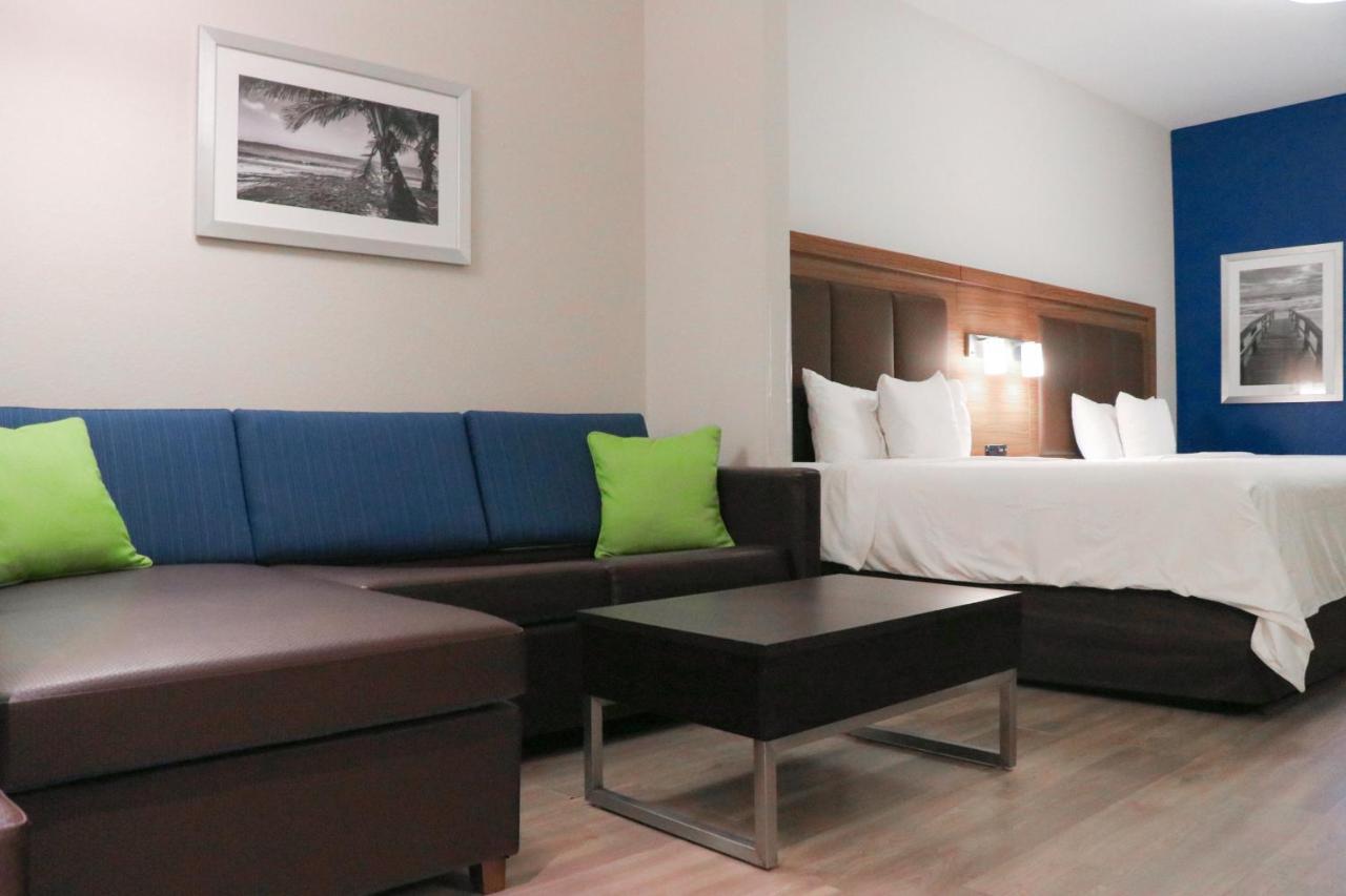 Days Inn & Suites By Wyndham Fort Myers Near Jetblue Park Ngoại thất bức ảnh